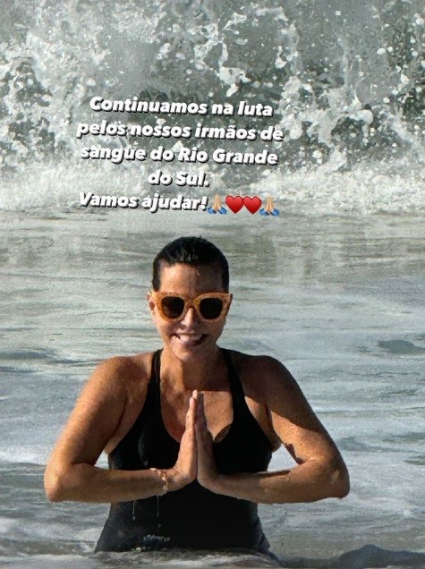 Socialite Narcisa Tamborindeguy é criticada após postar vídeo no mar pedindo apoio a vítimas do RS 