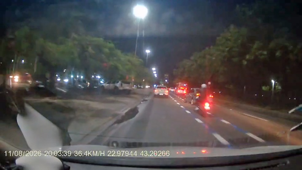 1 de 4
Ex-deputado Alexandre de Freitas sofre acidente na Lagoa &mdash; Foto: Arquivo pessoal