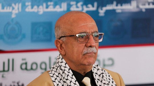 Primeiro-ministro do Iêmen é morto em ataque de Israel - O ataque, realizado na quinta-feira (28), matou Ahmad Ghaleb al-Rahwi e outras lideranças Houthis, grupo que governa o Iêmen e é aliado do Irã; vice-premiê assume o comando do país.