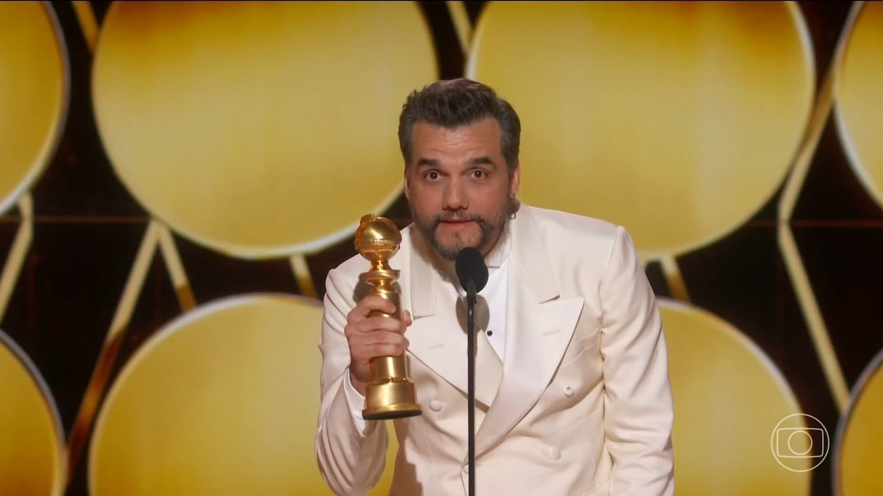 'Ficha cai em câmera lenta': Wagner Moura e Kleber Mendonça Filho repercutem premiações no Globo de Ouro 