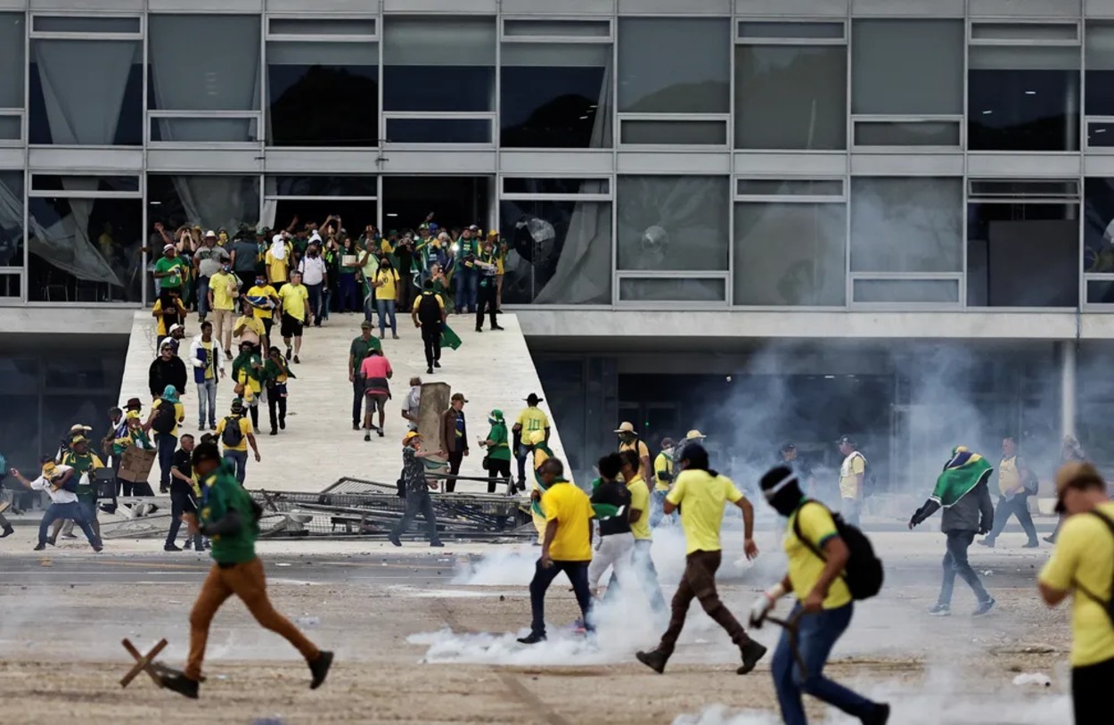 Morador de Juiz de Fora é condenado a 14 anos por depredação do Palácio do Planalto em atos antidemocráticos
