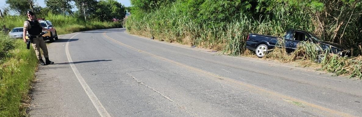 Motorista bêbado e sem CNH faz conversão em local proibido e causa acidente na MG-170