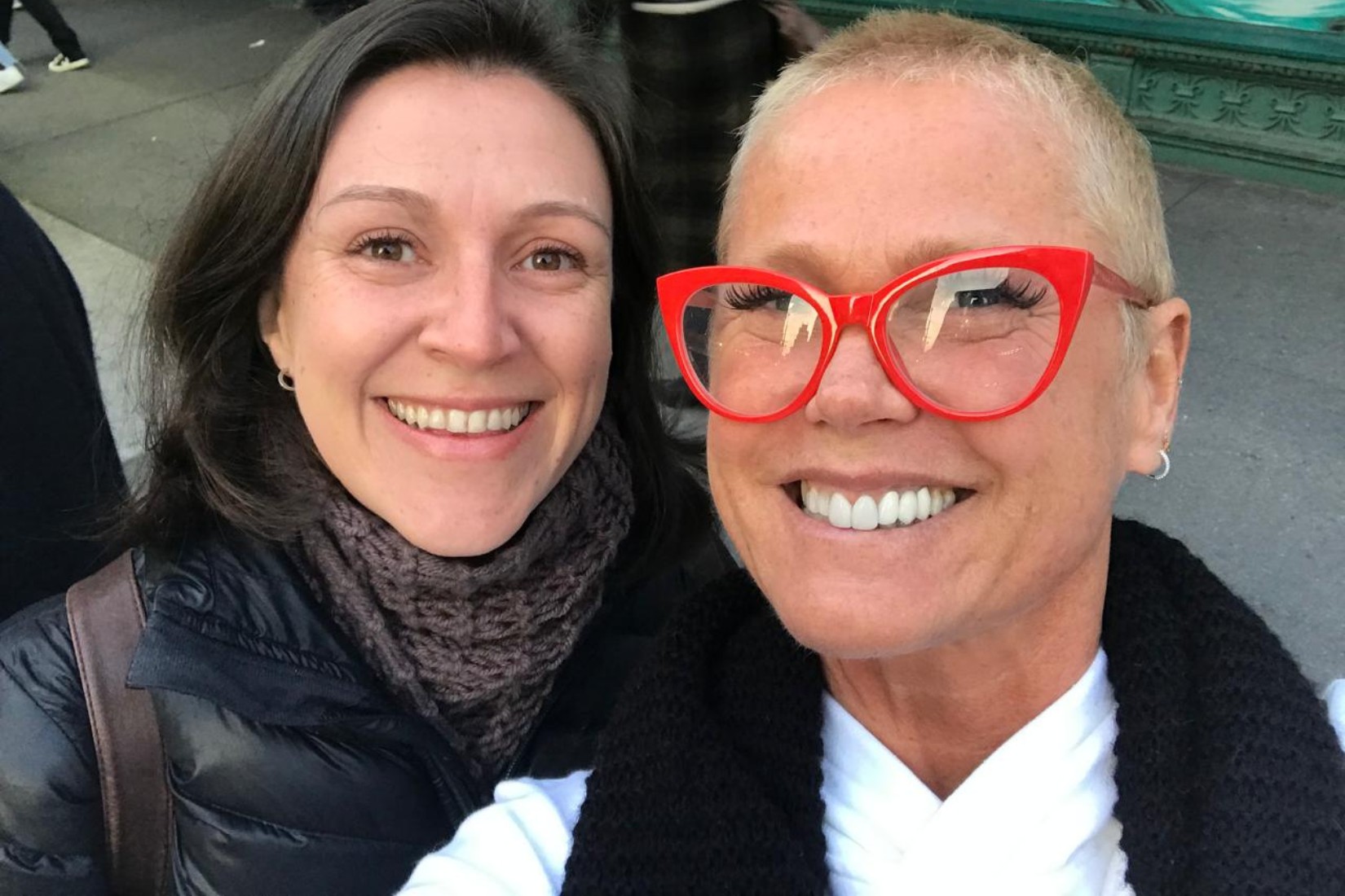 Fã de Xuxa viaja de Nova York a Curitiba para 'Último Voo da Nave'