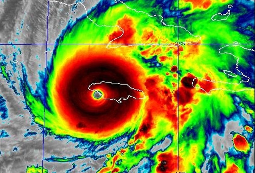 Com aproximação do furacão Melissa, brasileira relata mobilização e clima de solidariedade em Cuba