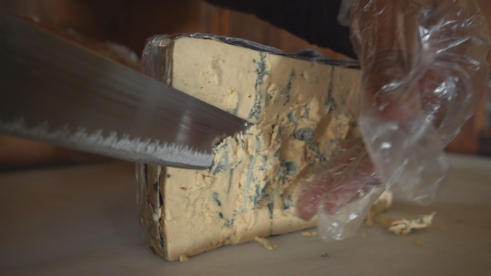 Gorgonzola, queijo italiano produzido também no Sul de Minas — Foto: Devanir Gino/EPTV