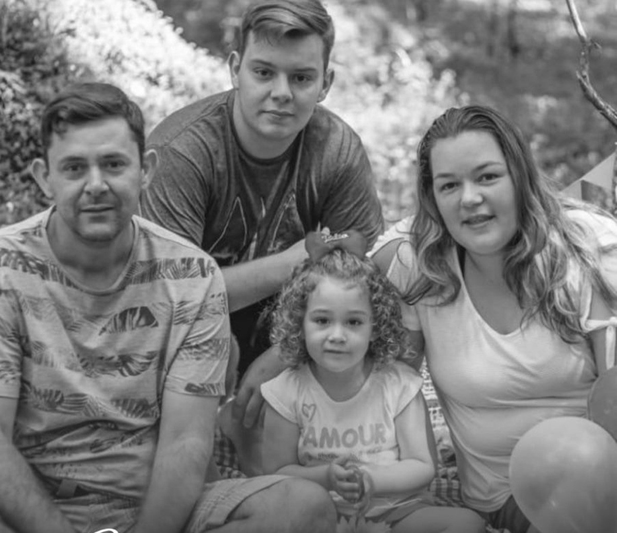 Sepultamento de menina de 6 anos que morreu em acidente envolvendo caminhão acontece nesta quinta em Nova Friburgo