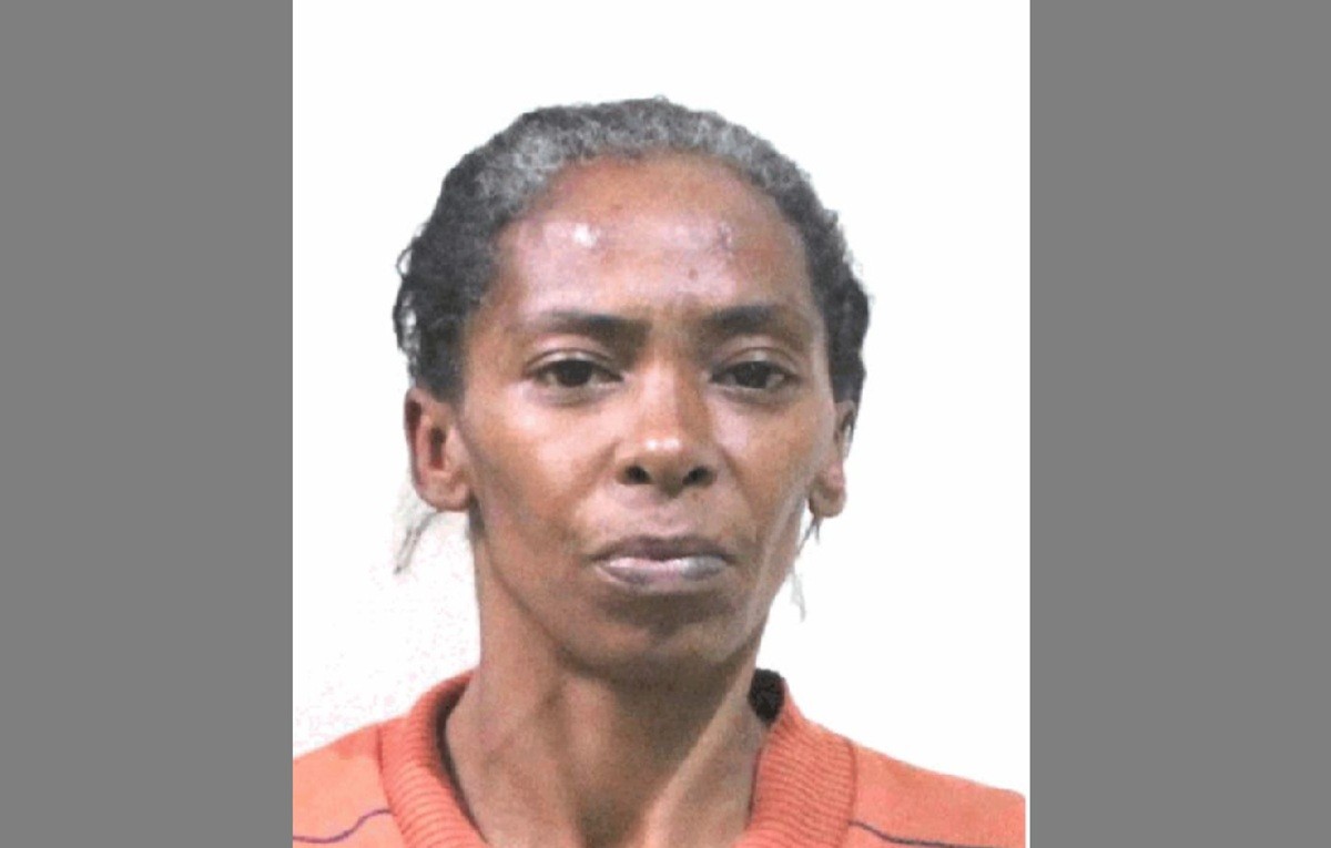 Mulher morre esfaqueada no Centro de Petrópolis
