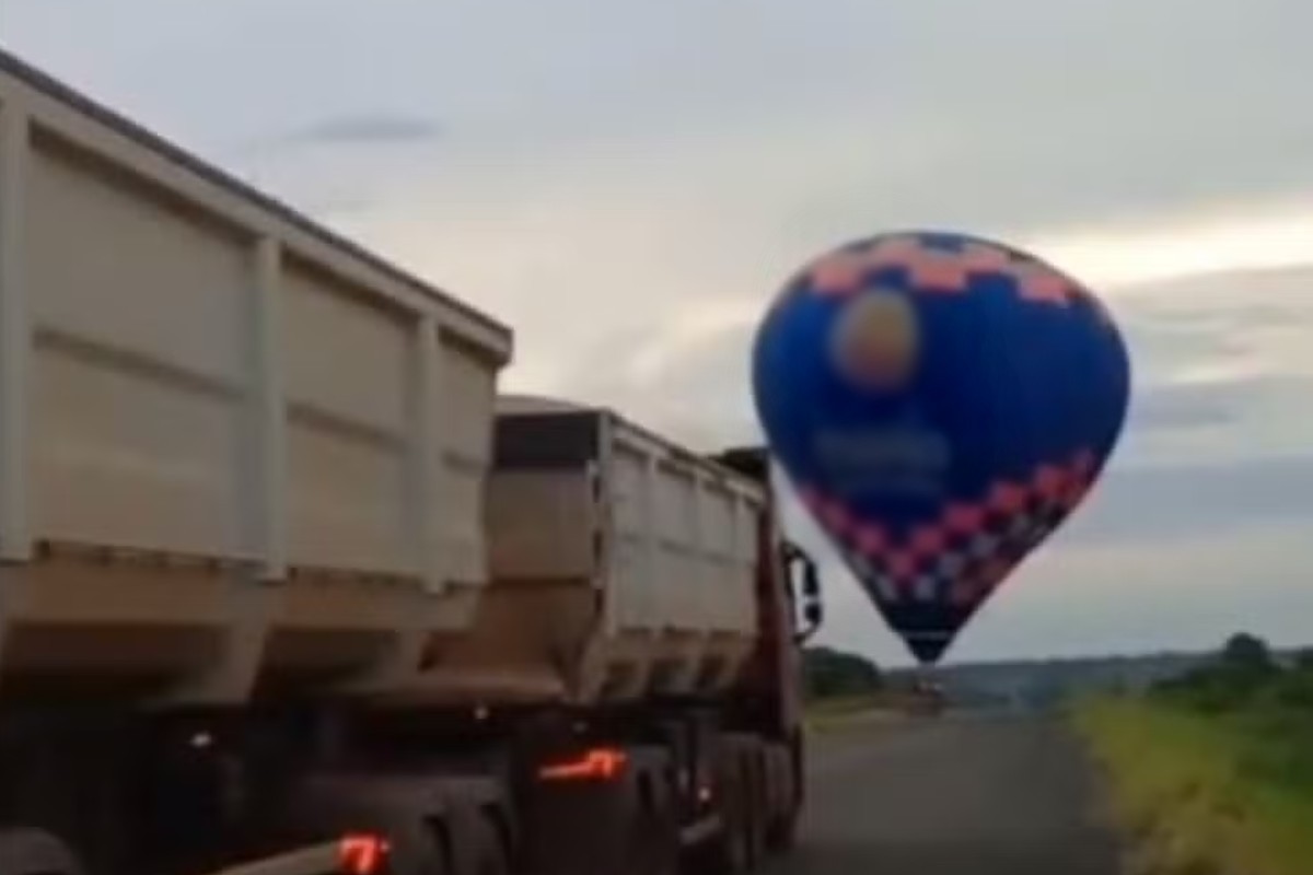 Balão cruza estrada no momento em que carreta passa em MS e vídeo causa susto nas redes