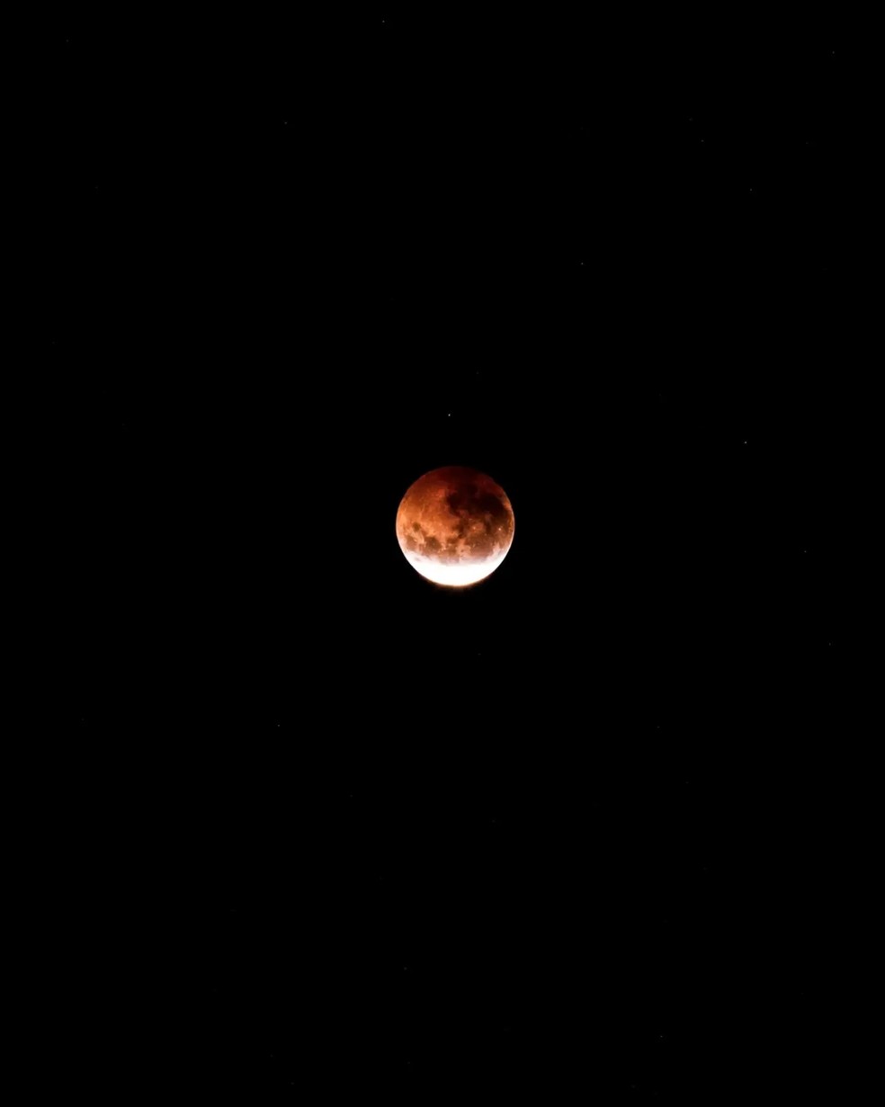 Eclipse lunar parcial em São Luís — Foto: Alan Rodrigues/Caos Infinito
