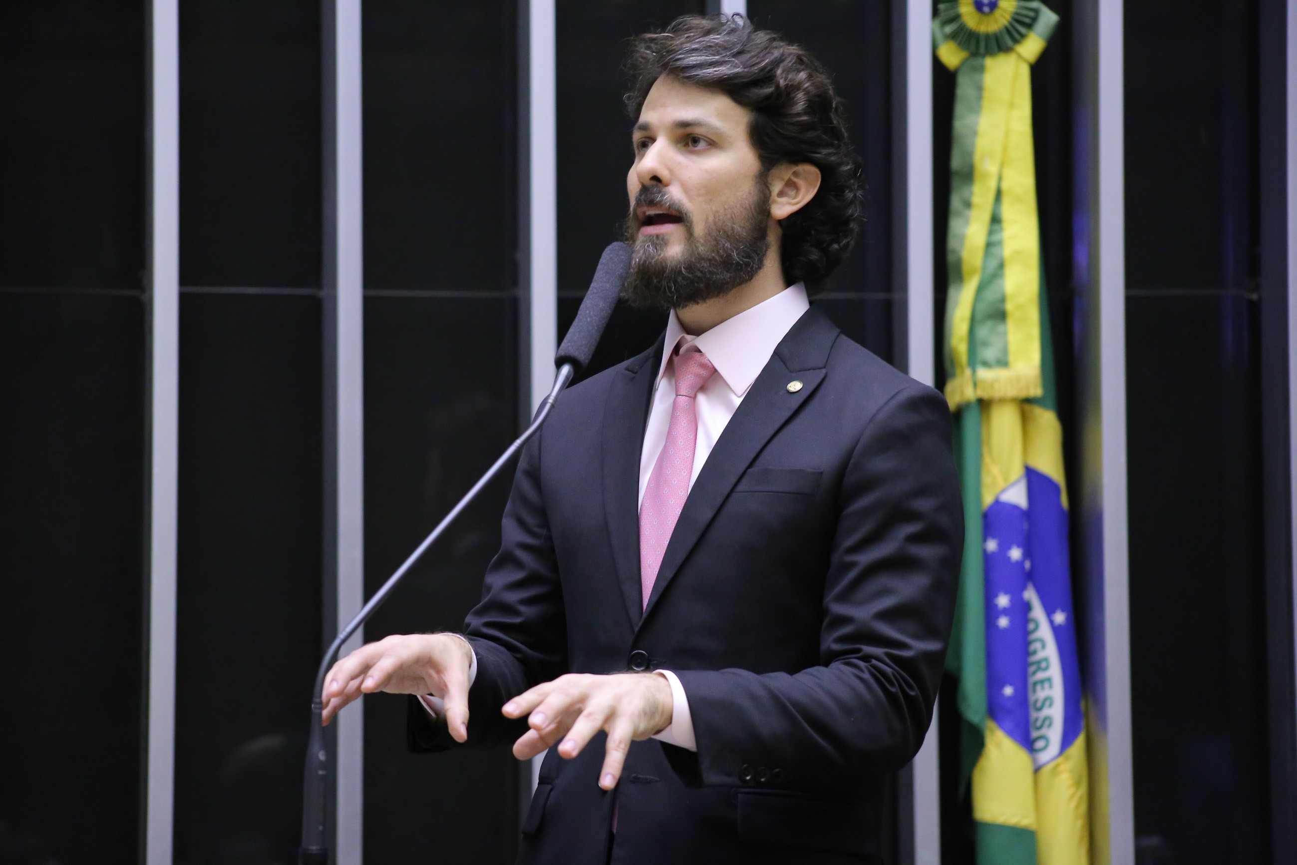 Marcelo Aro, candidato ao Senado em MG, declara R$ 9,5 milhões em bens ao TSE