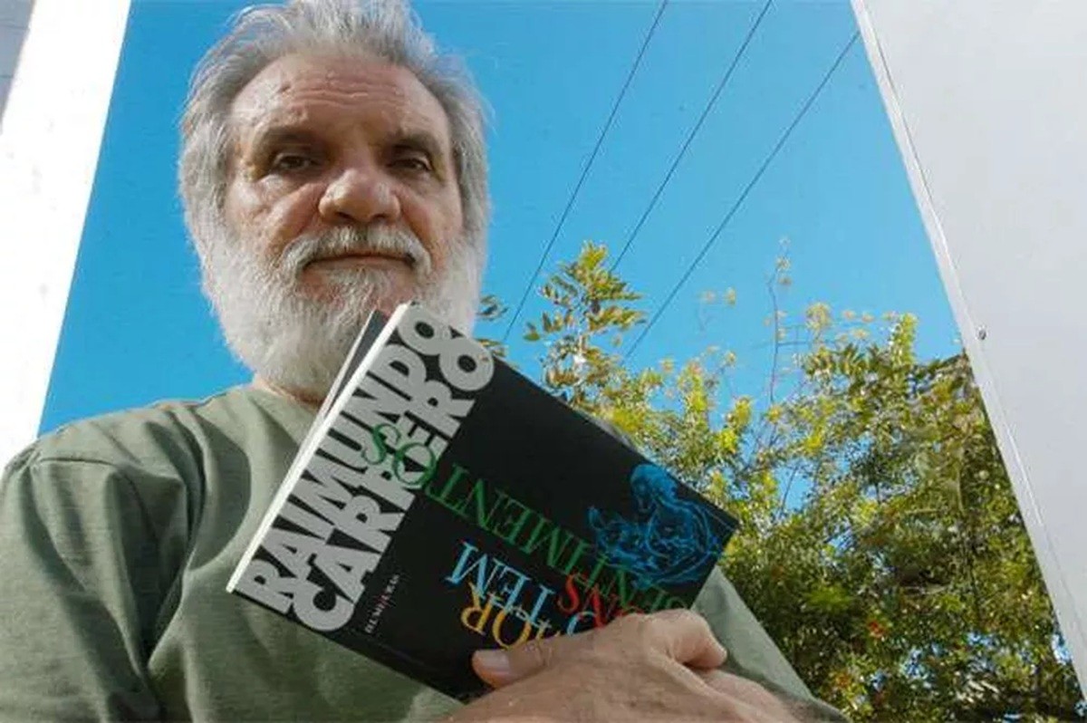 Escritor Raimundo Carrero morre aos 78 anos