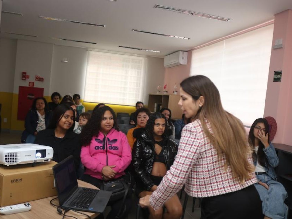 Prefeitura de Santos e Sebrae abrem cursos na área digital e de autoconhecimento para mulheres; veja como se inscrever
