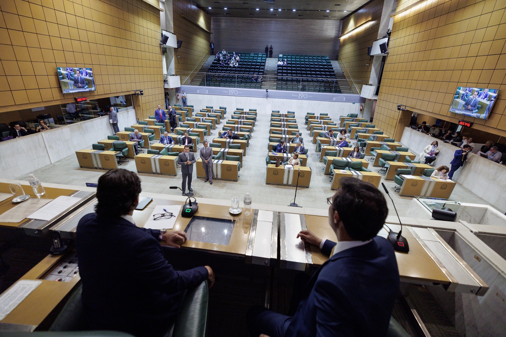 Alesp aprova aumento de 5% para Tarcísio, vice e secretários; salário mínimo paulista vai para R$ 1.804