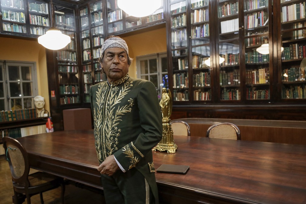 Ailton Krenak na Academia Brasileira de Letras (ABL). — Foto: Bruna Prado/AP