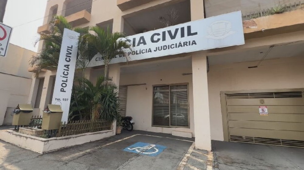 Irapuã - SP: Homens armados se passam por policiais militares, fazem morador refém e roubam propriedade rural