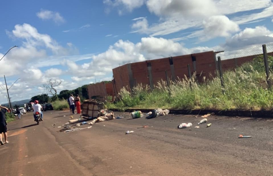 Mulher de 69 anos morre após ser atropelada junto com carrinho de reciclagem em MG
