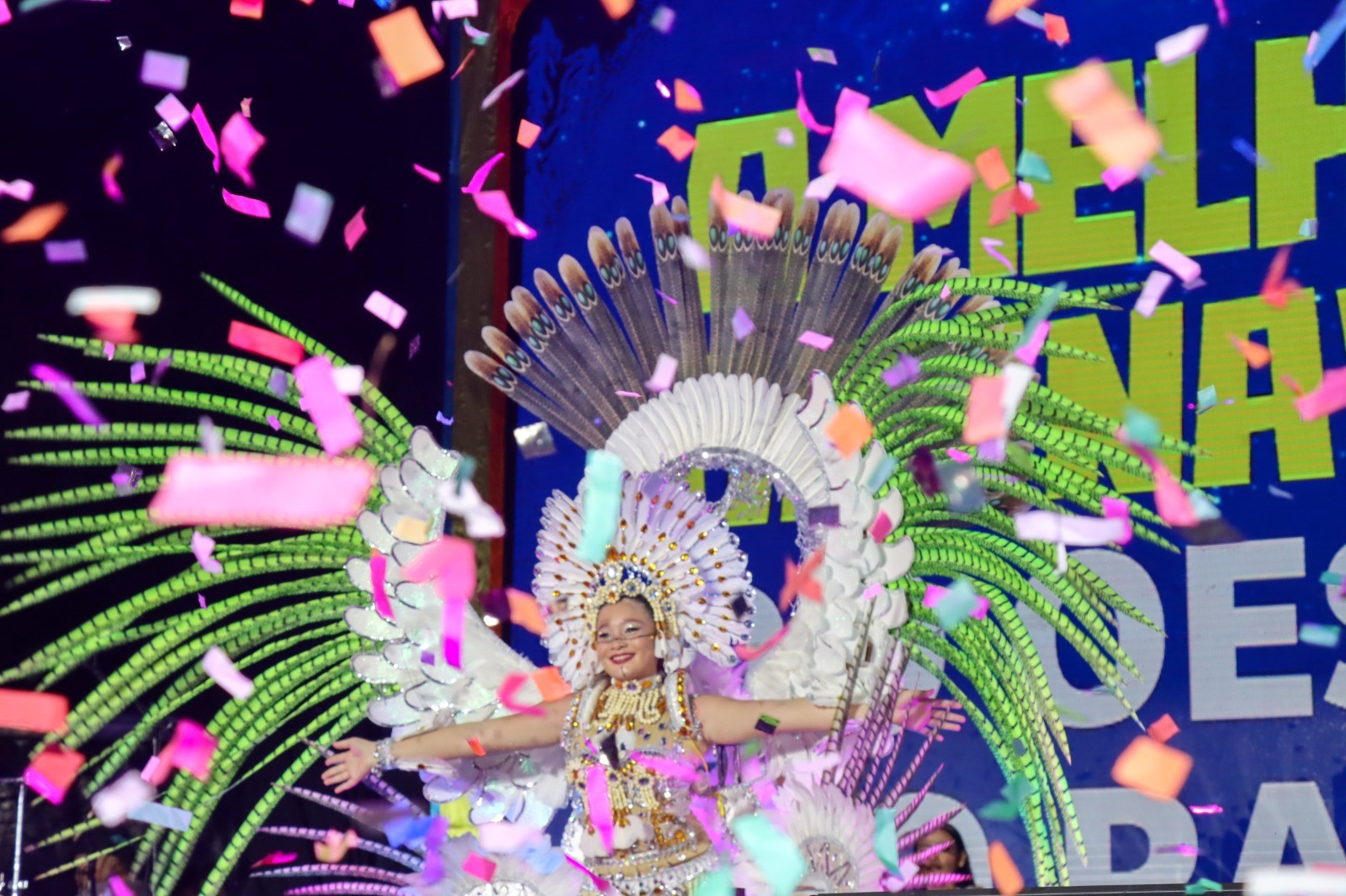 No ritmo da Folia, Bloco Mirim Unidos Umarizal enche ruas de Óbidos de cor e alegria no 2º dia de Carnapauxis