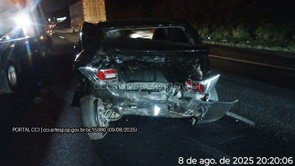 Engavetamento entre quatro veículos provoca congestionamento em rodovia de Itupeva
