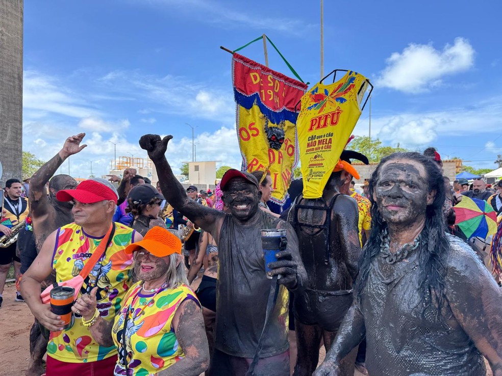 Bloco 'Os Cão' mantém tradição no carnaval de Natal — Foto: Vinicius Marinho/Inter TV Cabugi