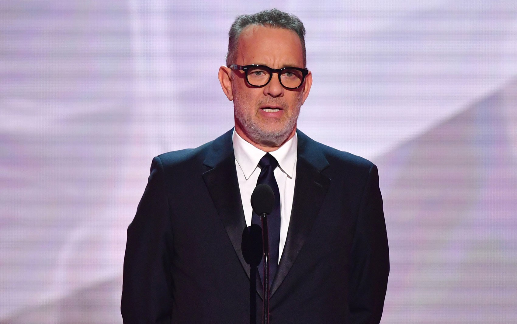 Trump comemora cancelamento de cerimônia de premiação de Tom Hanks