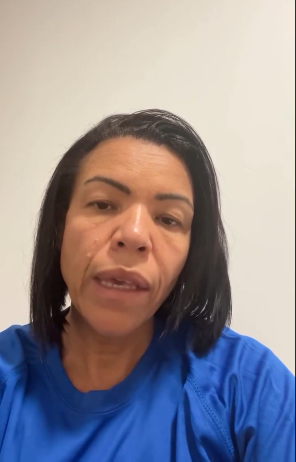 Vice-prefeita de Divinópolis precisa se proteger em abrigo antiaéreo em Israel