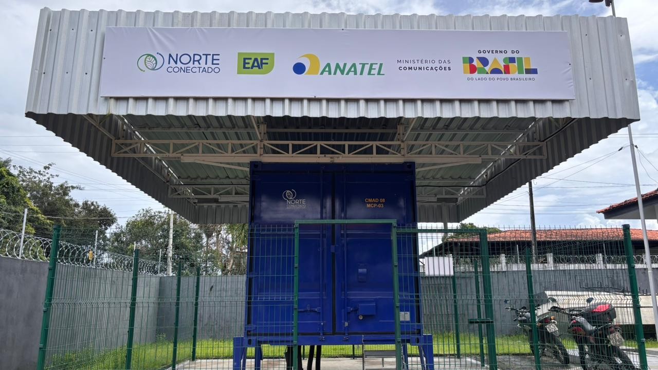 ‘Levar mais internet’, diz ministro das Comunicações sobre a Infovia 03 no Amapá