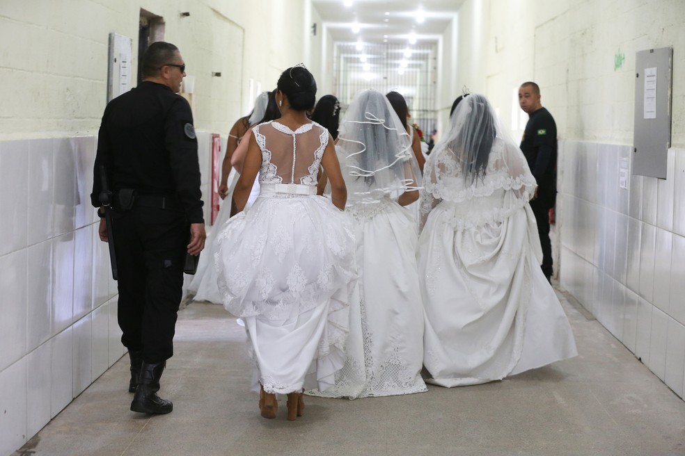 Quando a gente gosta, não são algumas barreiras que vão impedir', diz interno em casamento coletivo dentro de presídio no Ceará | Ceará | G1