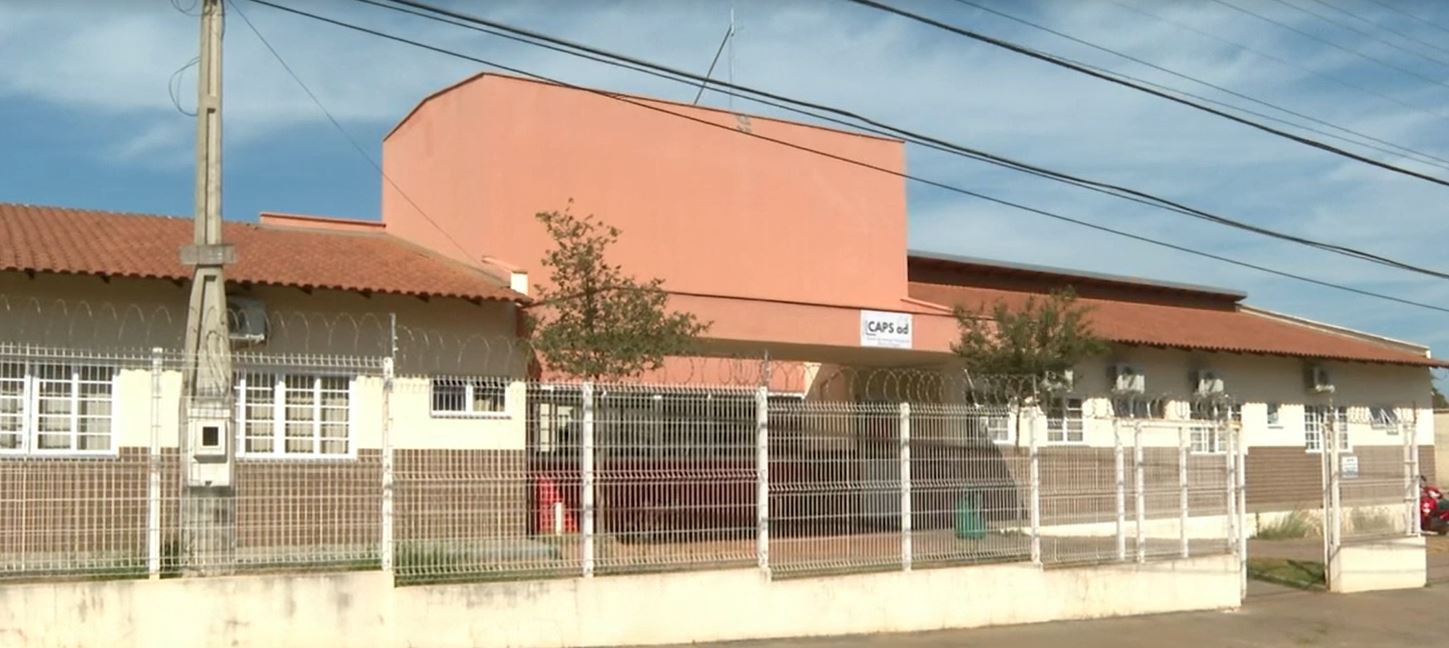 Pais são investigados por abandono intelectual de filhos adolescentes que não iam à escola há 7 anos no interior de SP