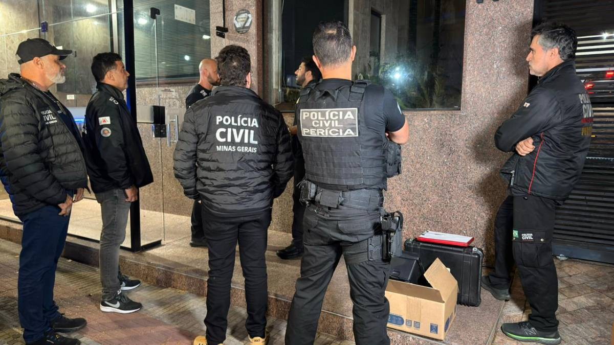 Apartamento de casal morto por diarista em BH passa por nova perícia
