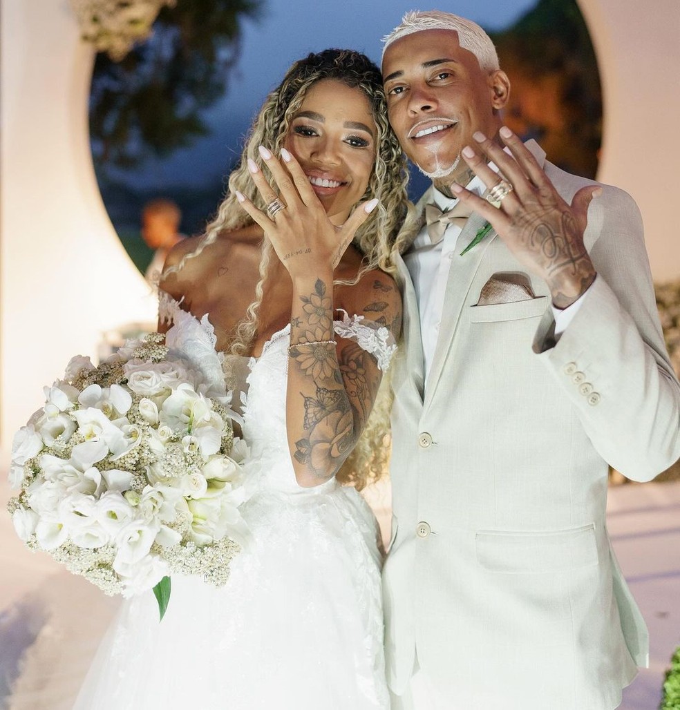 Poze do Rodo e Vivi Noronha se casaram no sábado (26) — Foto: Reprodução/ Instagram