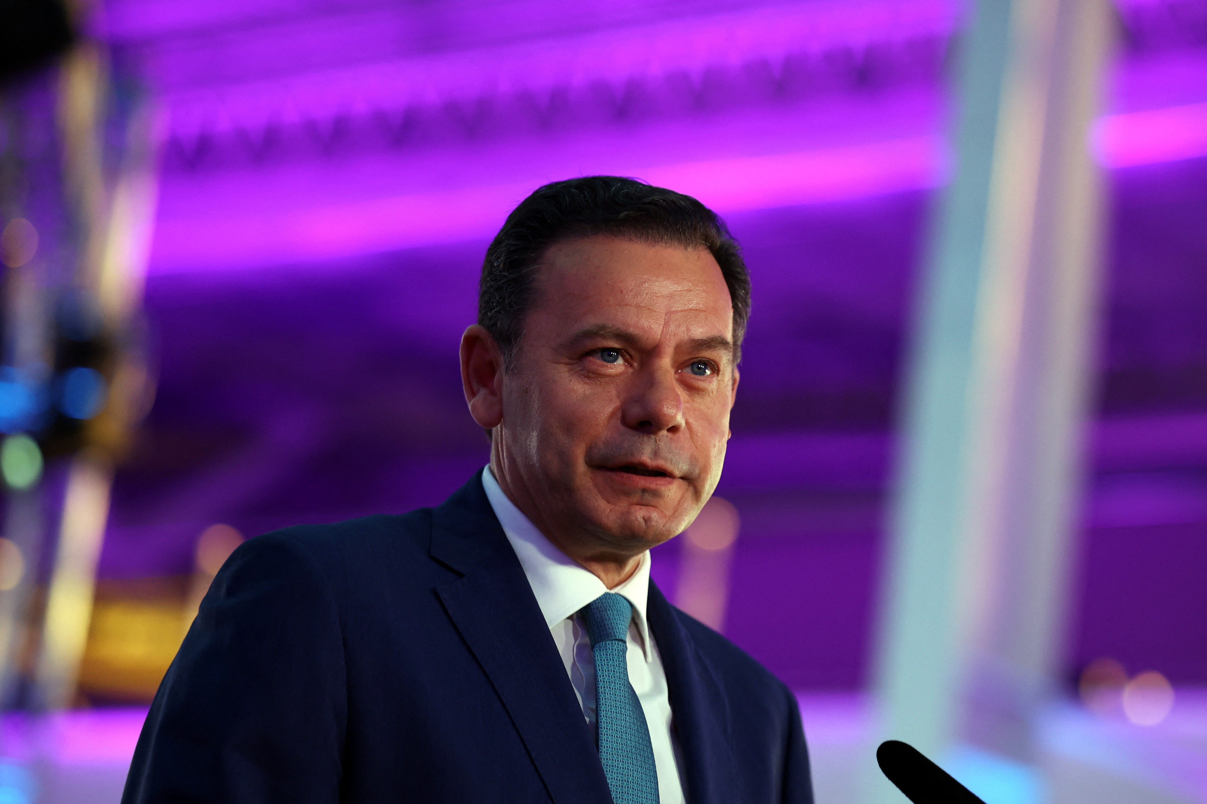 Eleições em Portugal: boca de urna dá vantagem a partido do primeiro-ministro Luís Montenegro