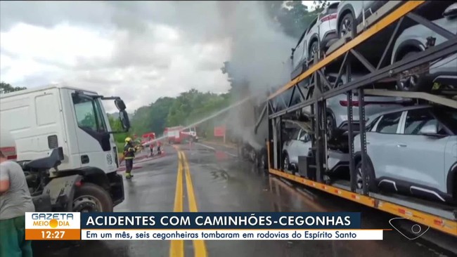 Duas pessoas morrem e uma fica ferida em acidente com três carros na ES-257, no ES
