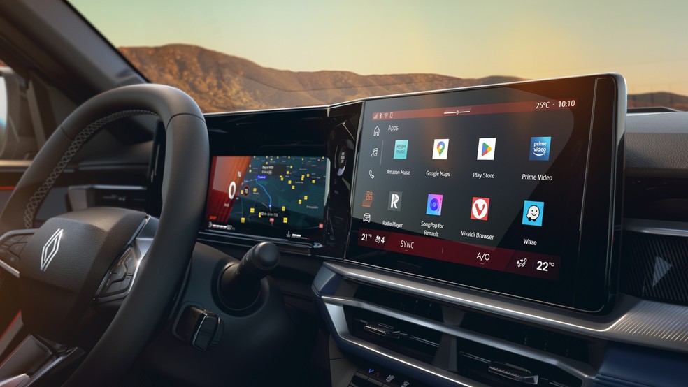 O painel de instrumentos de 10 polegadas também pode mostrar a navegação — Foto: Divulgação | Renault