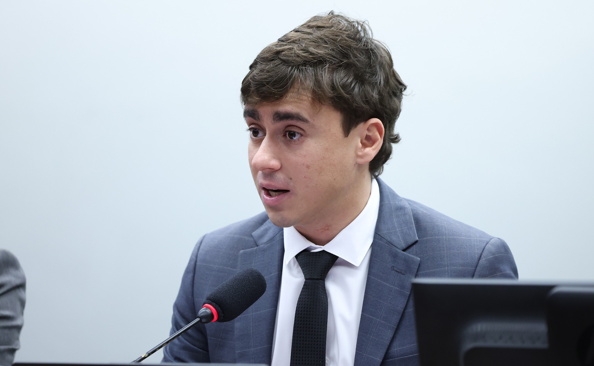 TSE manda Nikolas Ferreira apagar publicação que associa fala de Lula a conteúdo sexual envolvendo crianças