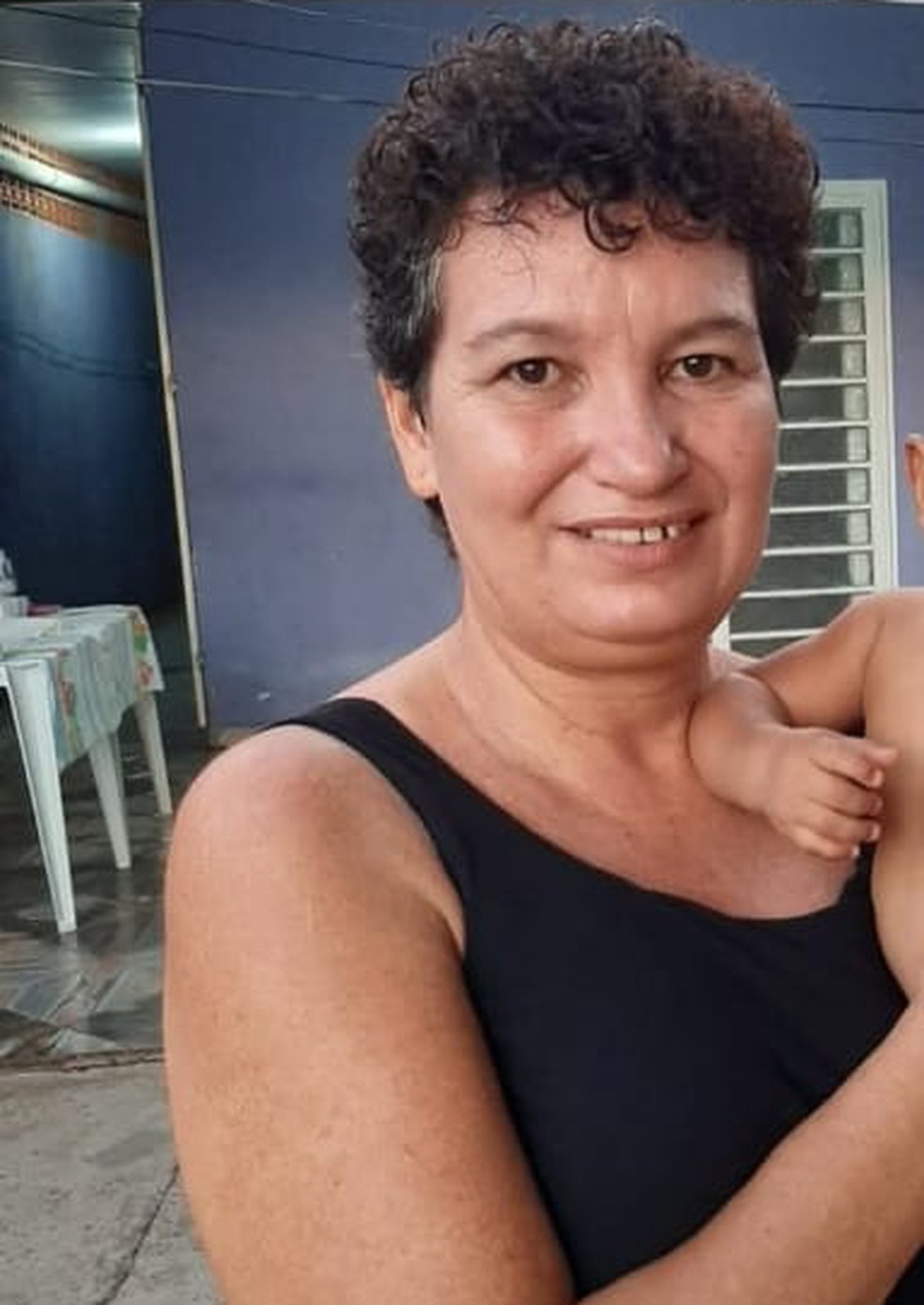 Luciene Naves Correia, de 51 anos, foi morta a tiros, na casa onde morava no Bairro Osmar Cabral, em Cuiabá — Foto: Reprodução