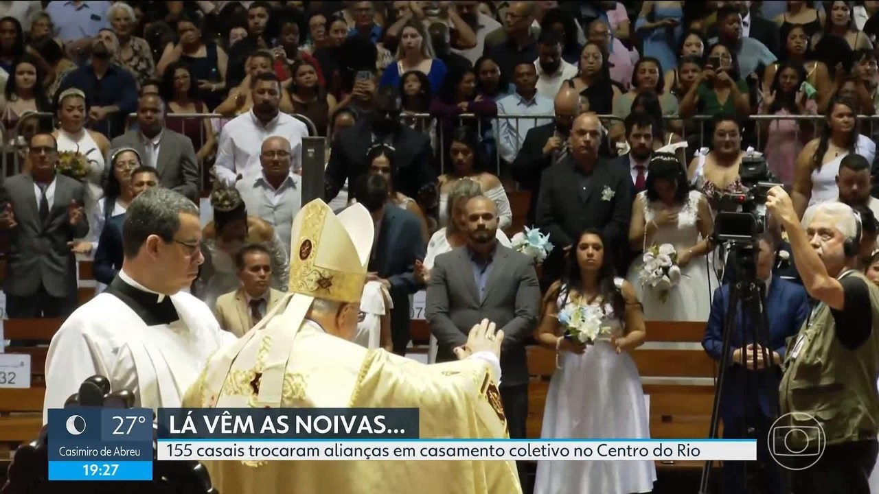 155 casais oficializam união em casamento coletivo na Catedral Metropolitana do Rio