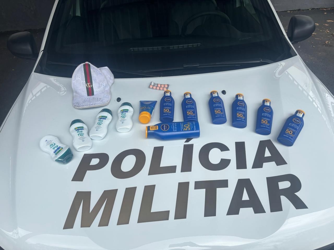 Homem é preso após roubar protetores solares em farmácia de São José dos Campos