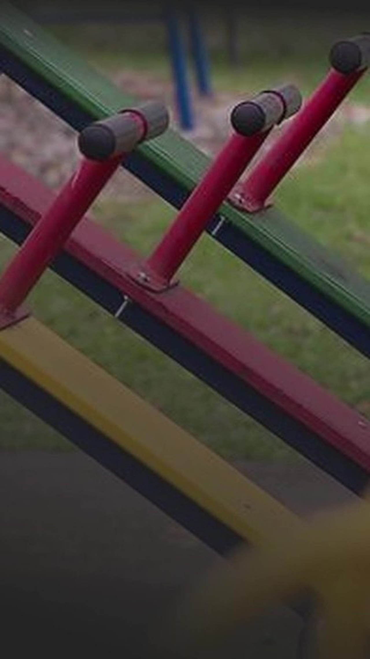 Casal desiste de adoção, abandona criança em fórum de Curitiba e terá que pagar R$ 37 mil a ela