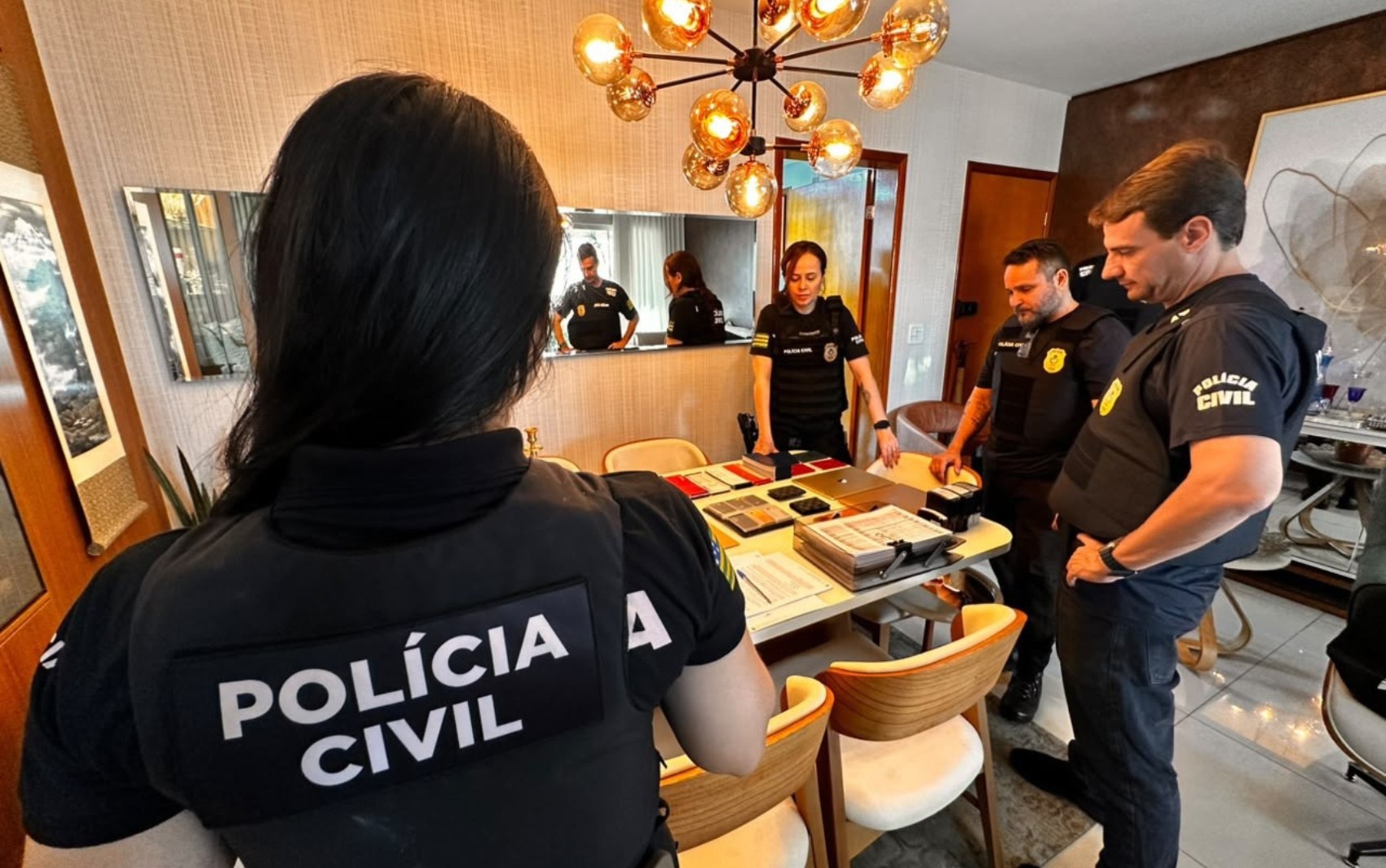 Dono de imobiliária é preso suspeito de causar prejuízo de mais de R$ 1 milhão com golpes 