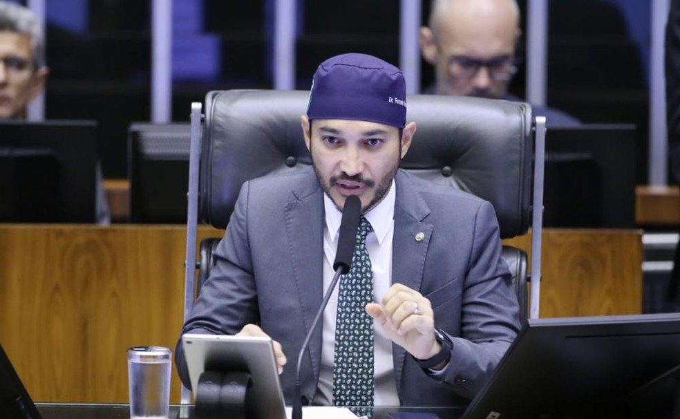 Relator da PEC, deputado Fernando M&aacute;ximo (Uni&atilde;o-RO). &mdash; Foto: Kayo Magalh&atilde;es/C&acirc;mara dos Deputados