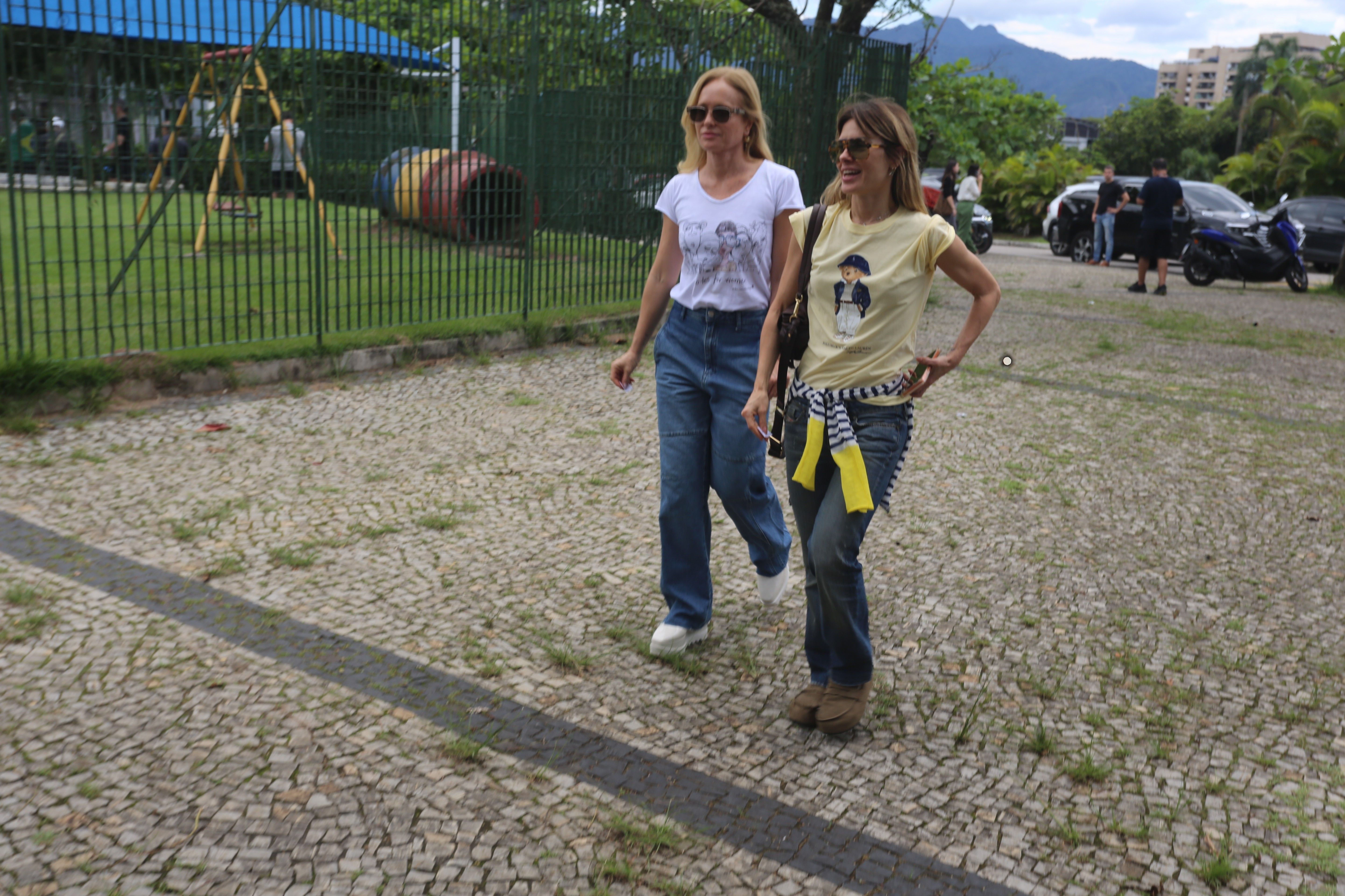 Famosos marcam presença nas urnas durante as eleições de 2026