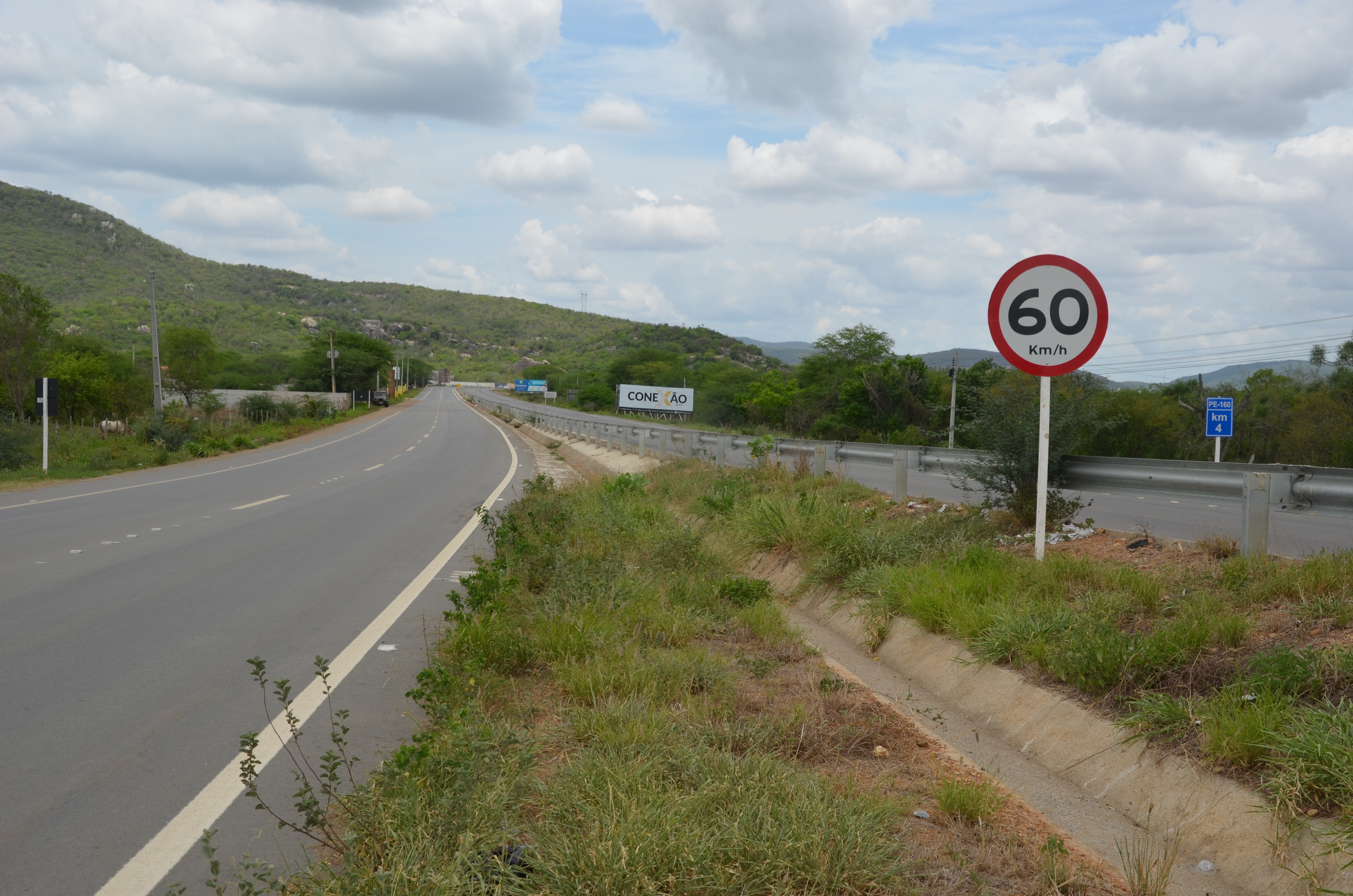 Com investimento de mais de R$ 50 milhões, governo abre licitação para restaurar PE-160