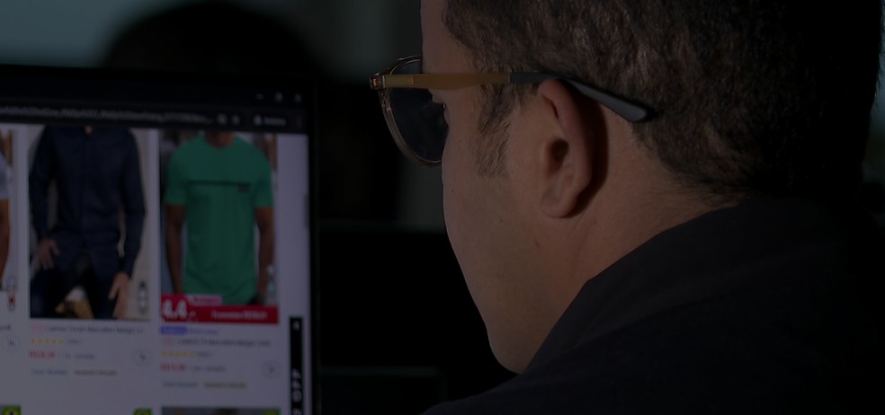Imposto de importação federal sobre encomendas foi revogado em meados de maio — Foto: Jornal Nacional