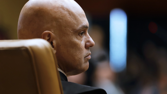 Governo Trump anuncia revogação do visto americano de Moraes 'e de aliados'
