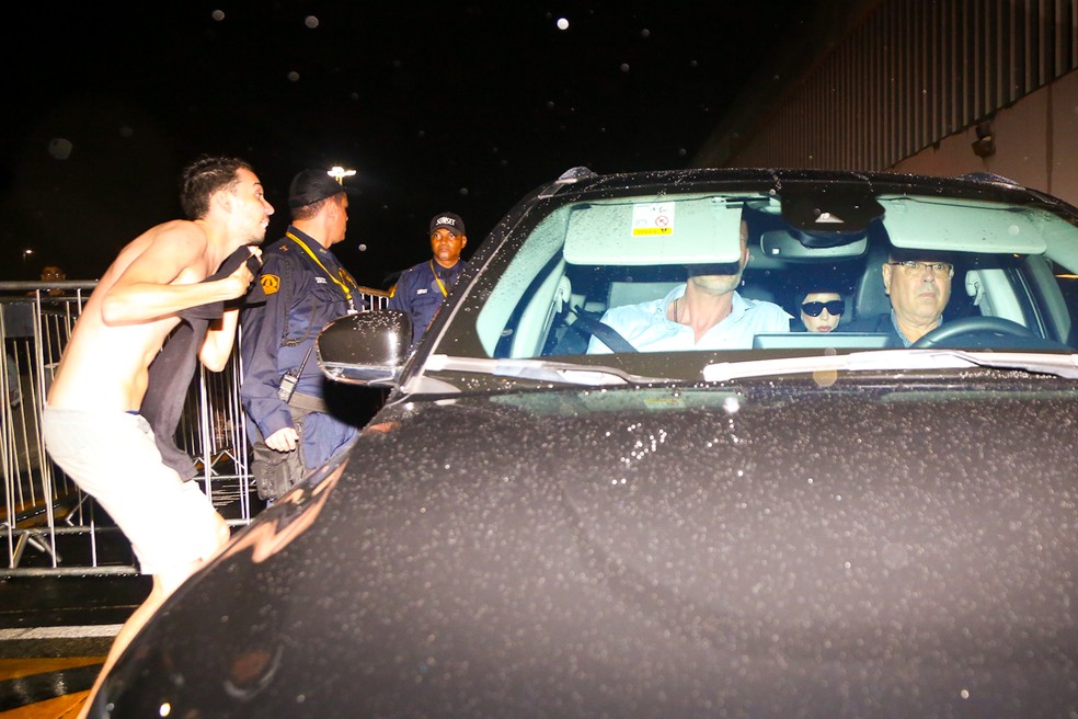 Lady Gaga chega ao Rio — Foto: Dilson Silva/AgNews