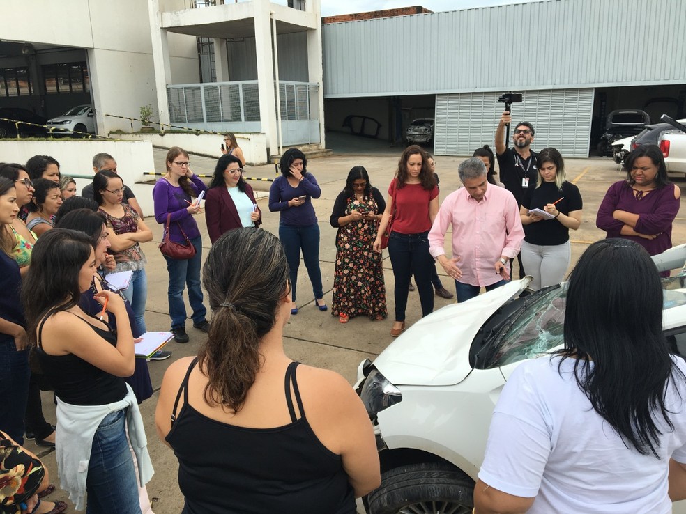 Curso oferece aula de mecânica para mulheres, no DF — Foto: Brasal/Divulgação