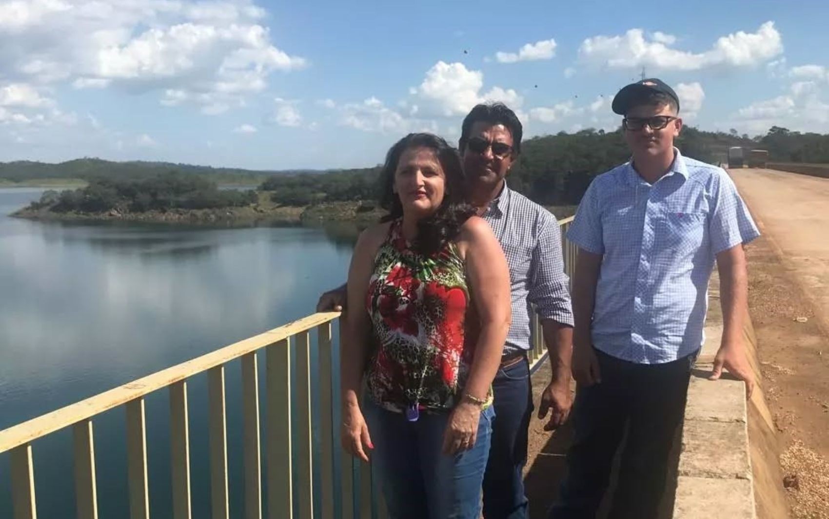 Pai, mãe e filho morrem em acidente em rodovia de Goiás 