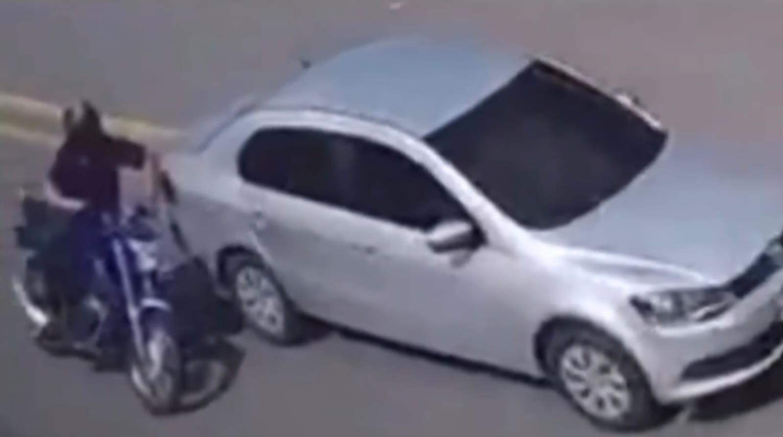 Motociclista morre ao ter corpo arrastado por caminhão em Maceió