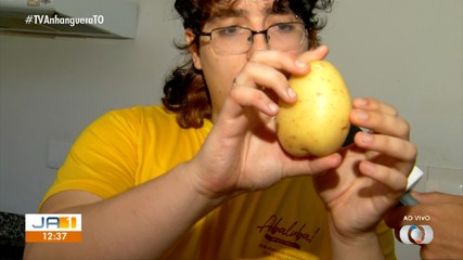 Aprenda a fazer torta rústica de batata com calabresa