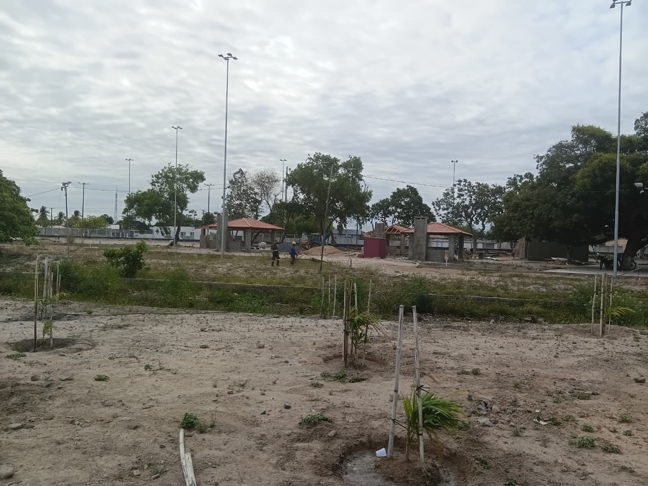 Asfaltar vicinais, hospital, obras no Parque Anauá: como estão as promessas do governo de Roraima